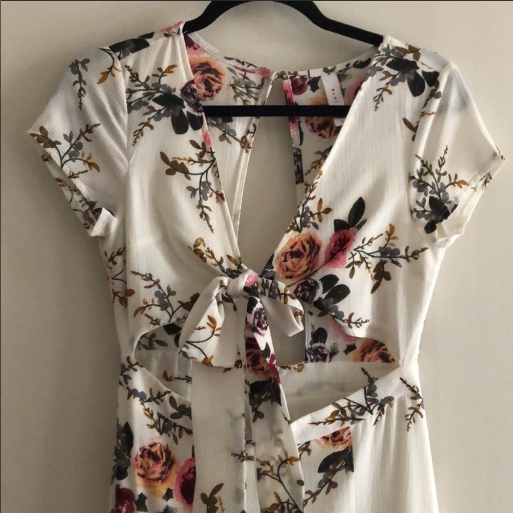 Tobi Blue Blush floral maxi wrap dress - Picture 5 of 6